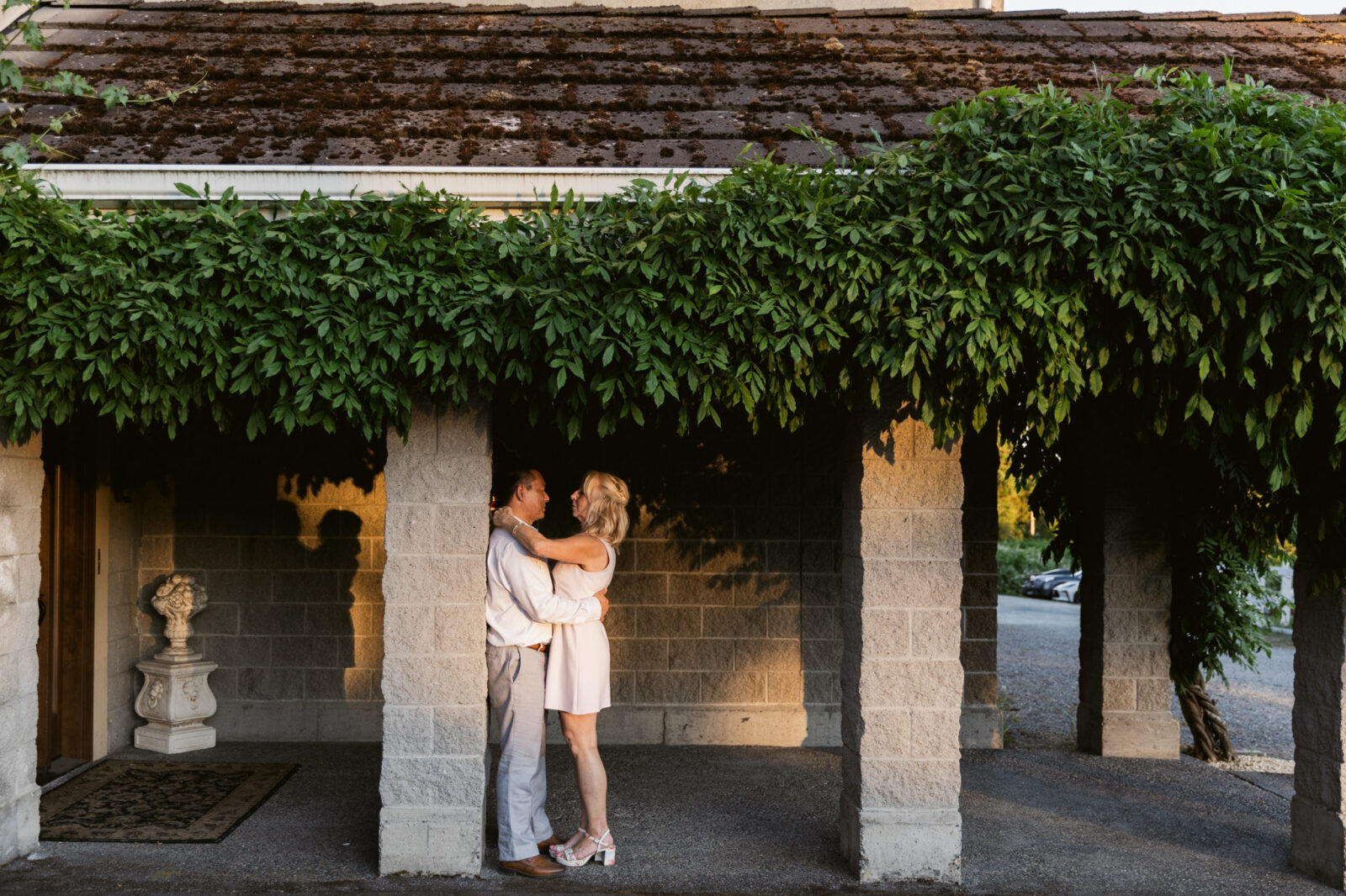 Golden hour wedding portraits outside of Chateau Lill.